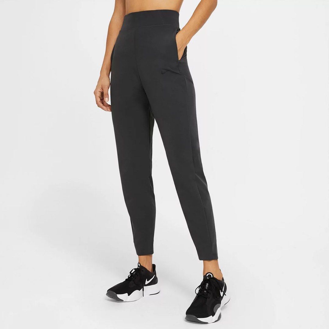 Authentic Nike Training Leggings, Women's Fashion, Bottoms, Jeans & Leggings  on Carousell