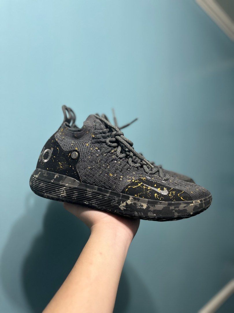 Kd 11 gold outlet splatter on feet