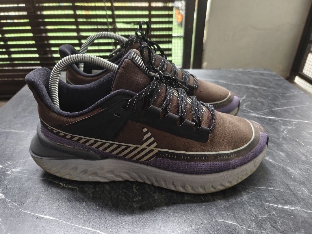 Nike react Men s Fashion Footwear Casual shoes on Carousell