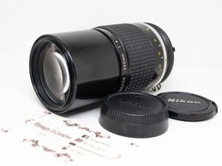 Nikkor 200mm f/4 Nikon AI-S lens Telephoto lens for Nikon Film SLR and DSLR cameras