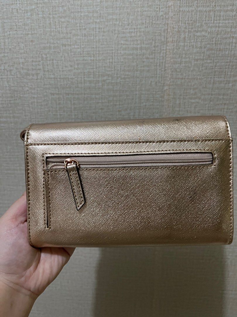 Nine West Clutch/Crossbody (Category: Cross-body Bags) located in Pasig City. Submitted by ojala (Listing ID 1249028436, Image 2). Description: Used twice nine west bag Can be used for casual or formal event.