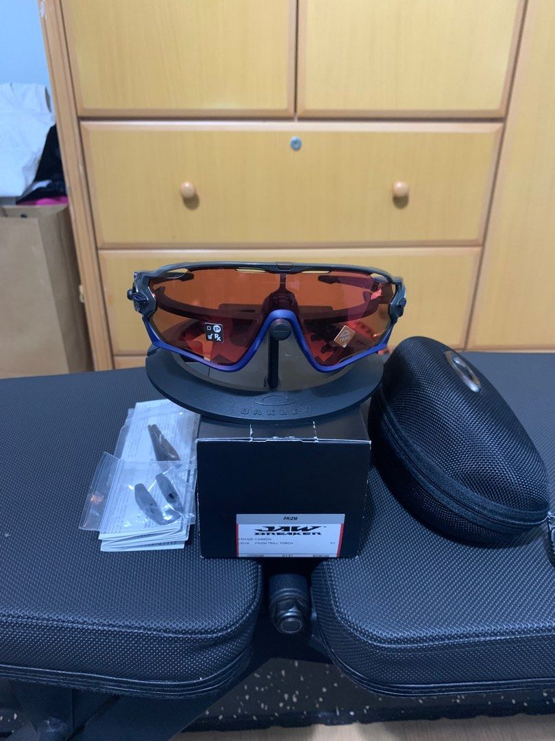 Oakley jawbreaker carbon fiber prizm trail discount