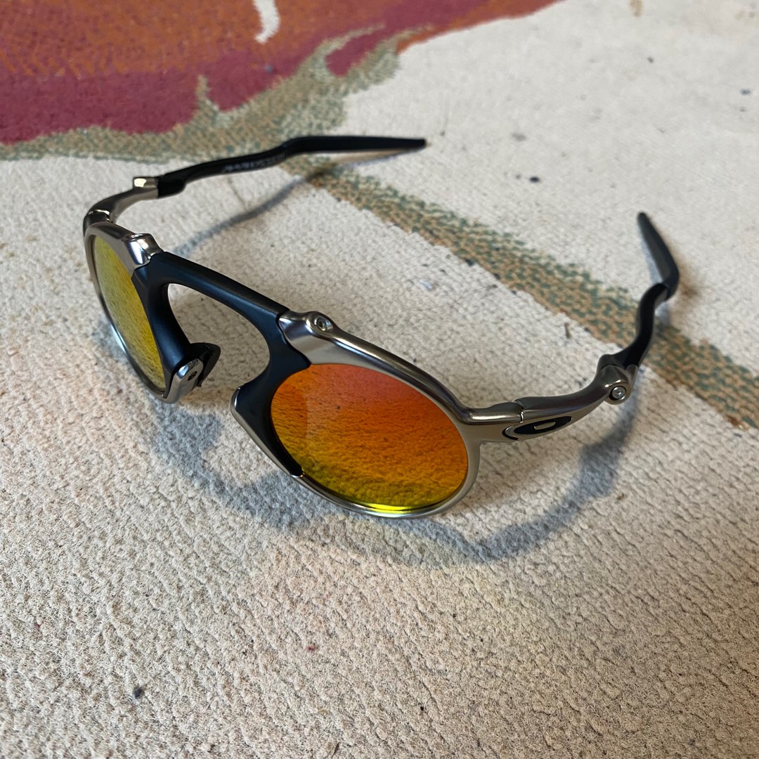 Oakley Mad Man retro Titanium Polarized Sun glasses Men s Fashion