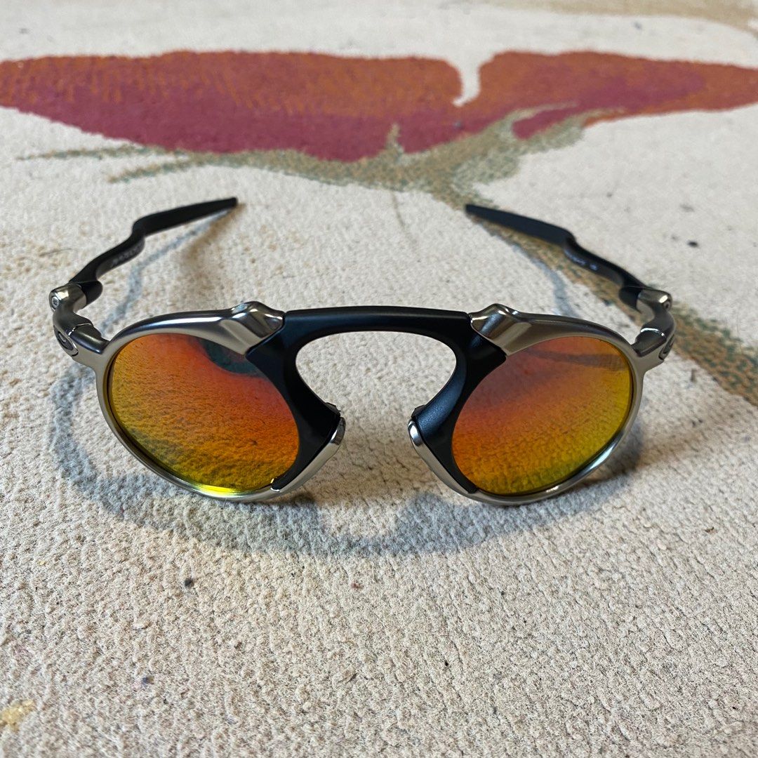 Oakley hotsell mad men