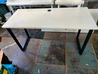 Office/gaming table - high quality