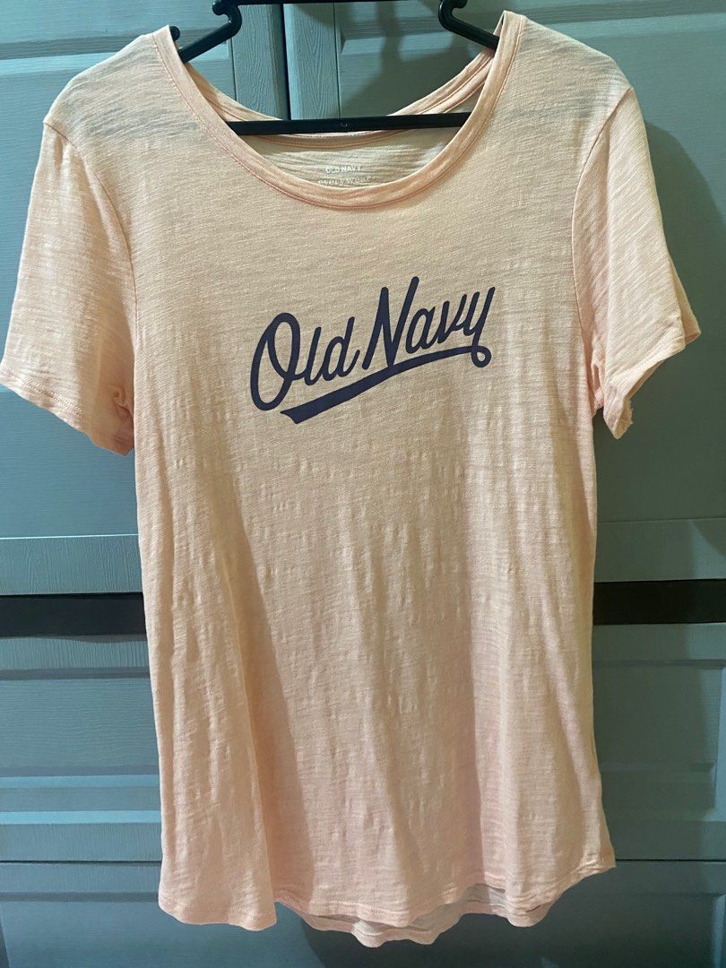 Old navy shop orange shirt