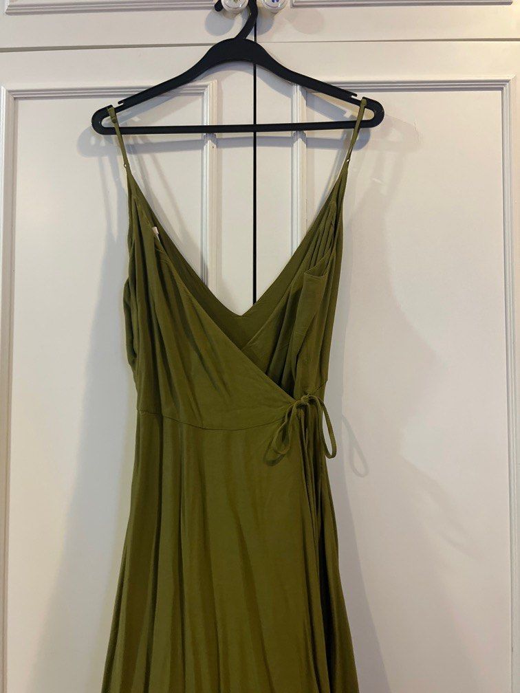 H&m olive green dress discount