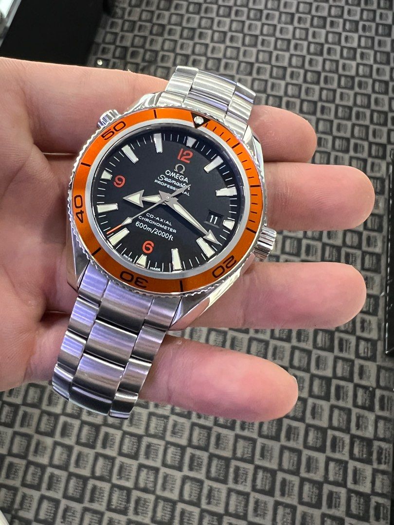 Omega 22095000 store