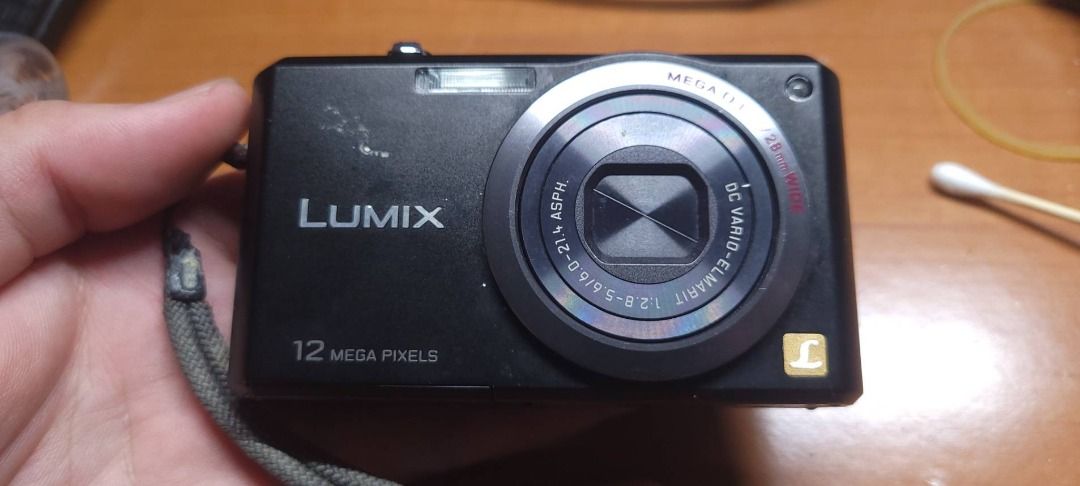 panasonic lumix fx100