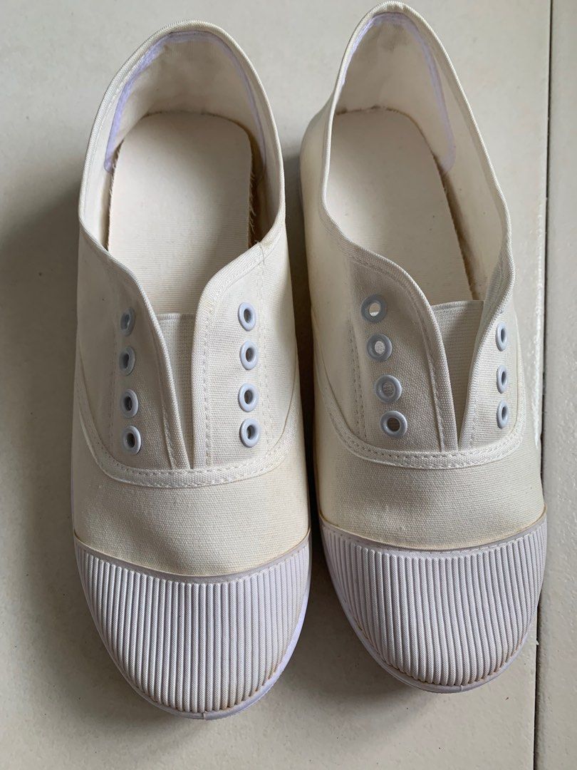 Casual pumps deals ladies