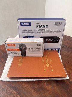 Platinum Piano V1.6 Karaoke Player, Free KS-3000 Microphone, and Platinum Songbook | Karaoke Bundle