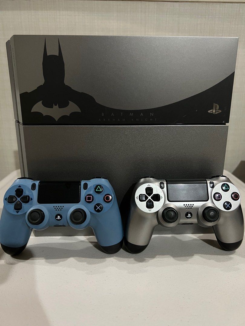 Playstation 4 PS4 Limited Edition Console Batman Arkham Knight