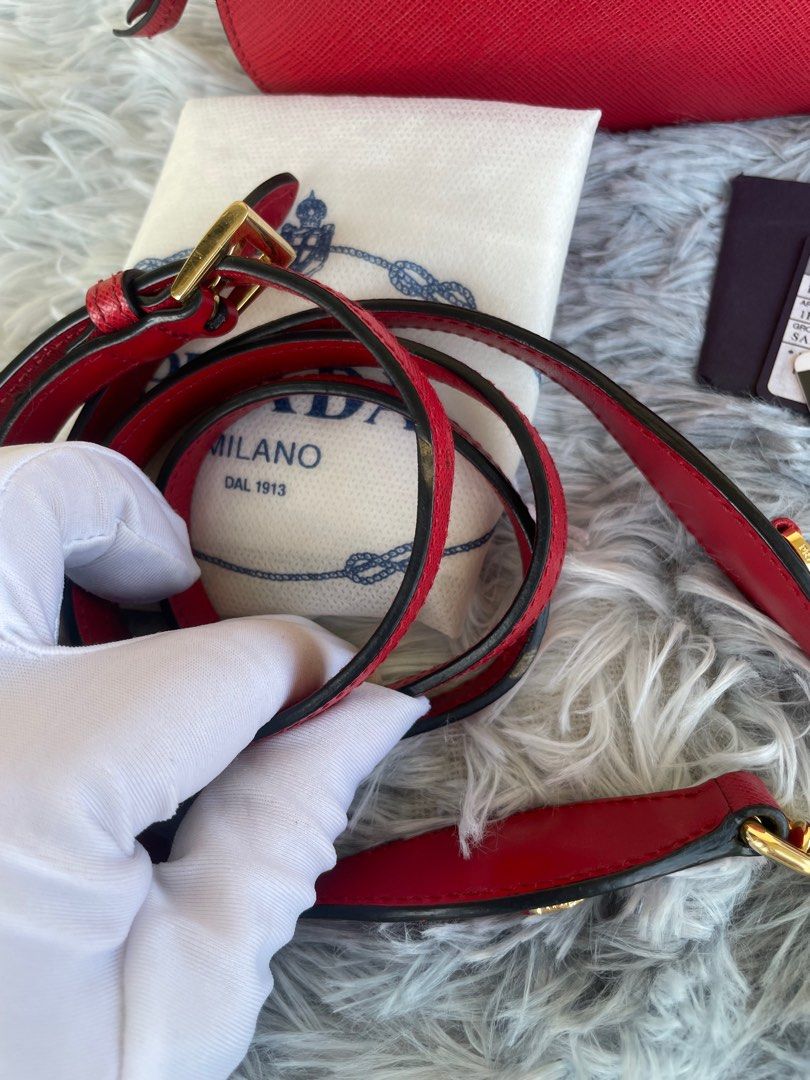 Prada Odette with Entrupy Certificate of Authenticity on Carousell