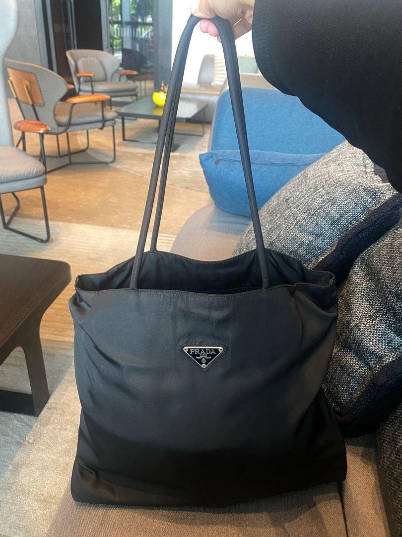 Black prada tote new arrivals bag