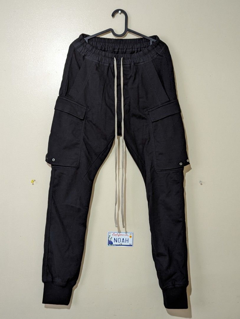Rick Owens SS19 BABEL Cargo Jogger Sweatpants (Category: Joggers) located in Baguio. Submitted by justinooaah (Listing ID 1249003128, Image 1). Description: FOR SALE ONLY Lightly Used Condition Tagged size: 50 IT Dimensions (measured laid flat) Waist: 14-17.5 inches (garterized waist) Rise: 12.5 inches Inseam: 27 inches Leg opening: 4.25 inches (cuffed) Location: Baguio City.