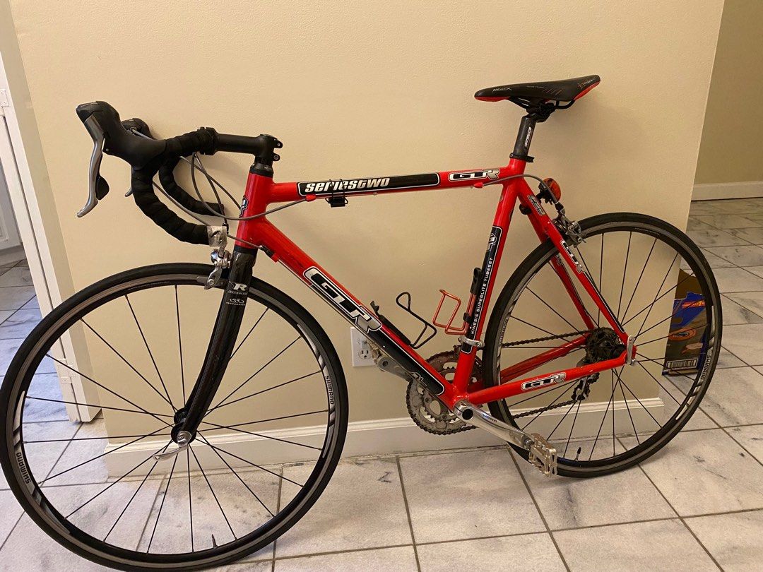 Gt gtr series 2025 2 road bike