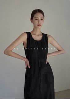 Roscoe 鬚鬚邊直紋無袖洋裝-黑