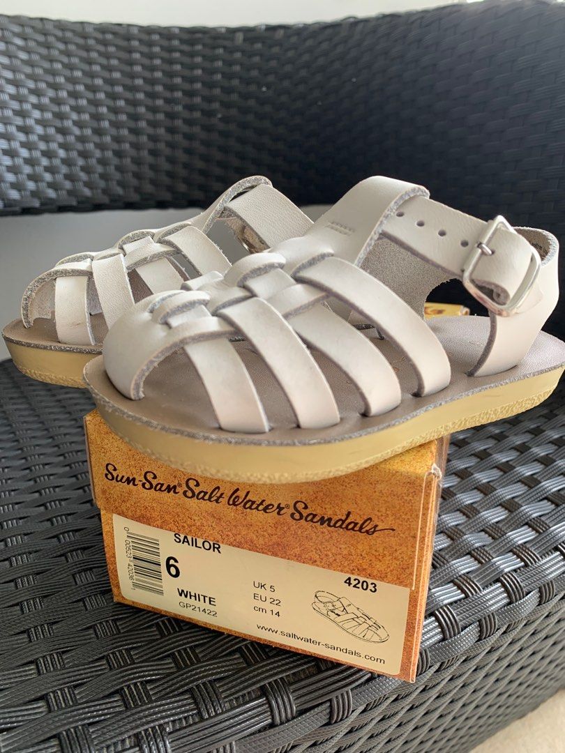 Saltwater sandals size best sale 6