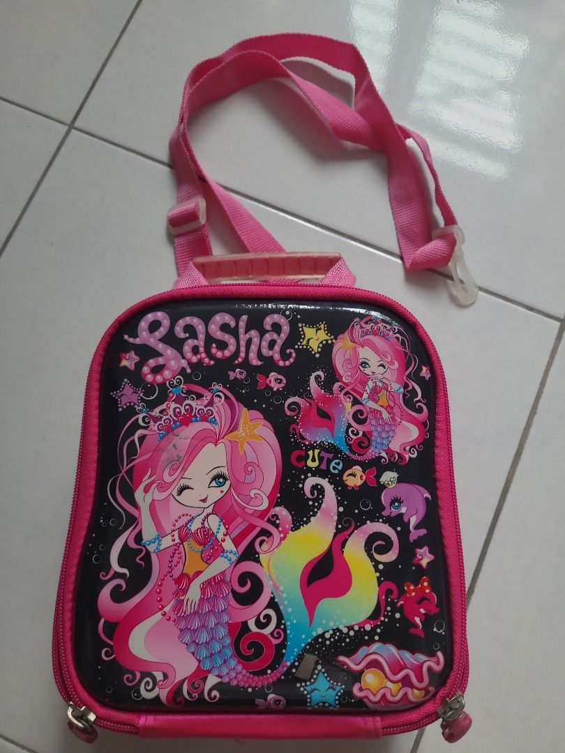 Sling bag store lunch box