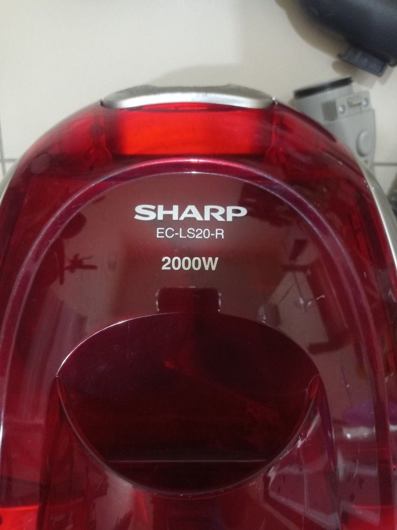 Sharp EC-L520-R (Category: Vacuum Cleaner & Housekeeping) located in Kuala Lumpur. Submitted by youngdragon.4b9657 (Listing ID 1248876258, Image 1). Description: sharp vaccum spoil.buy use the parts.