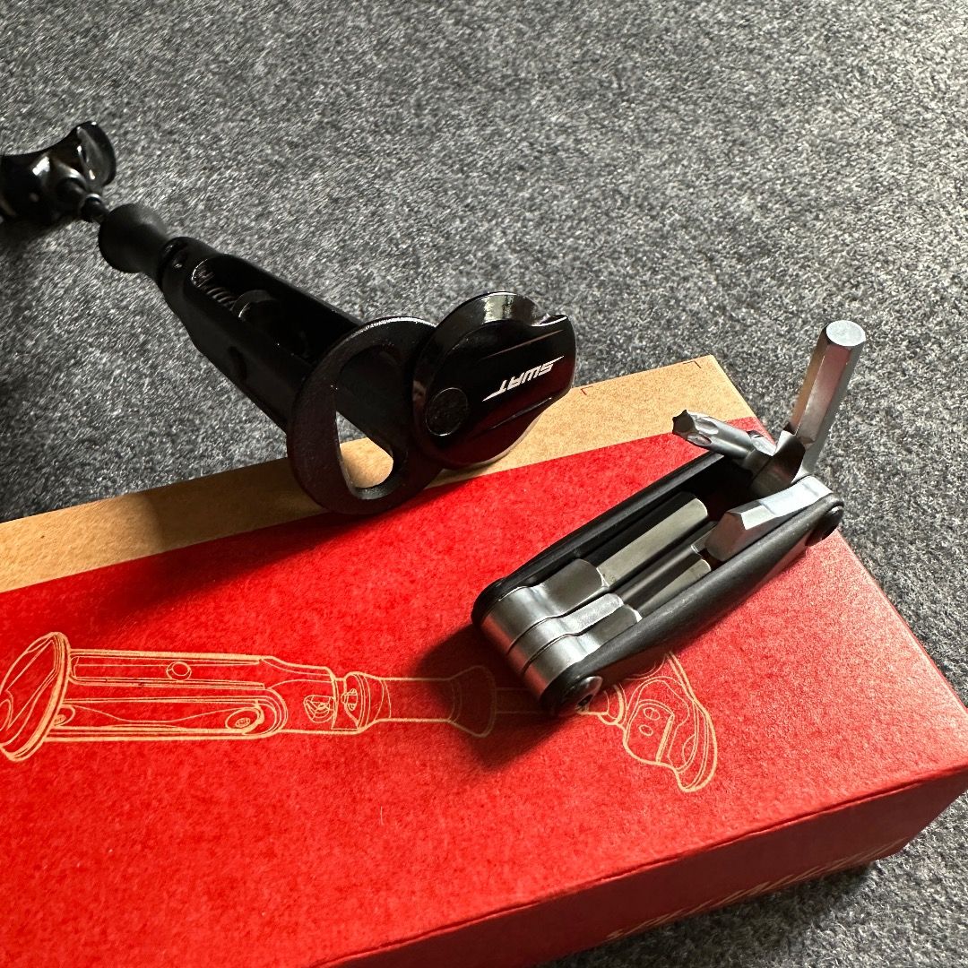 Swat headset tool 2025