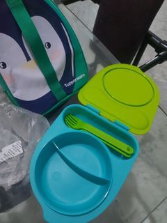 Tempat Makan Tupperware Lunch Box Pinguin