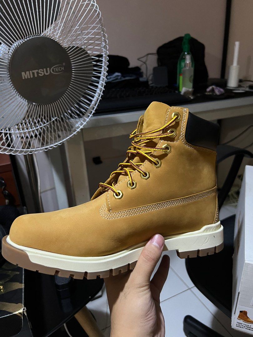 Timberland shoe hotsell tree