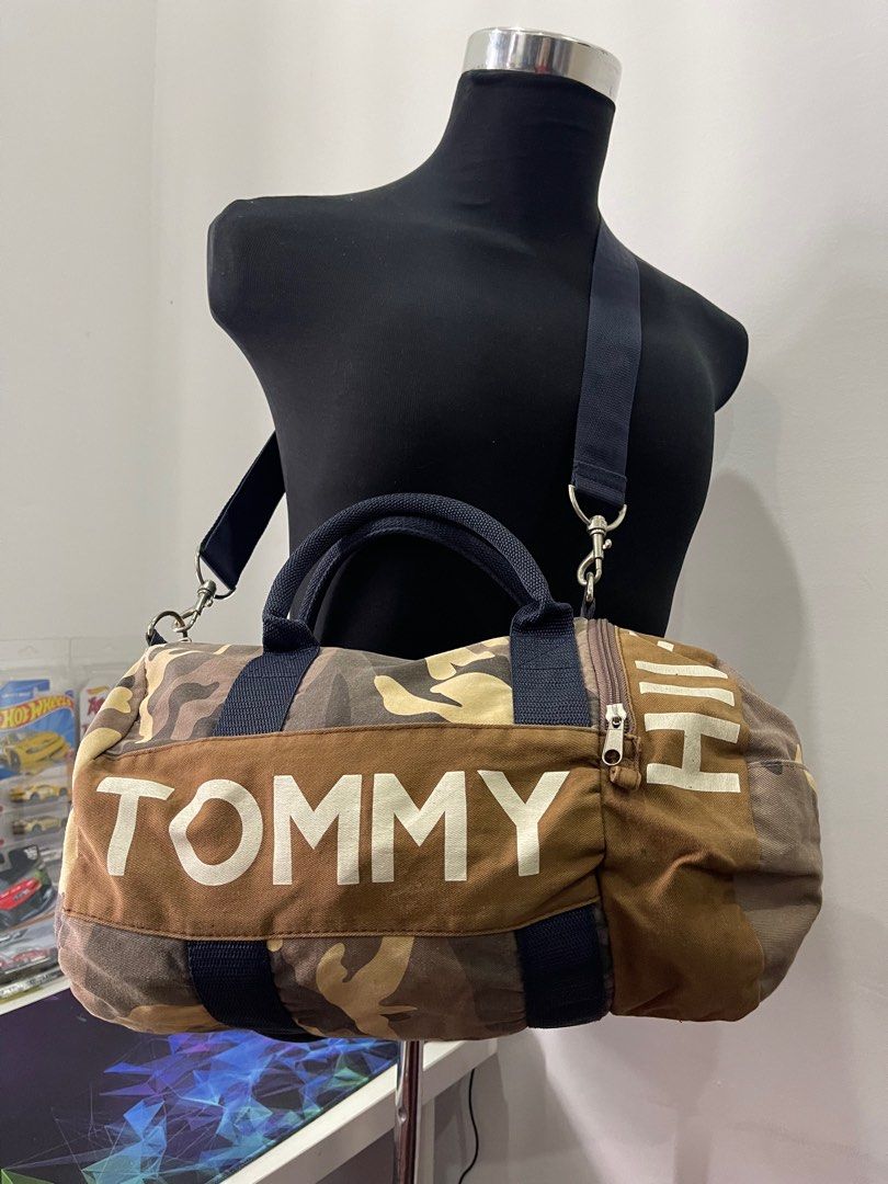 Tommy hilfiger camo duffle bag hotsell