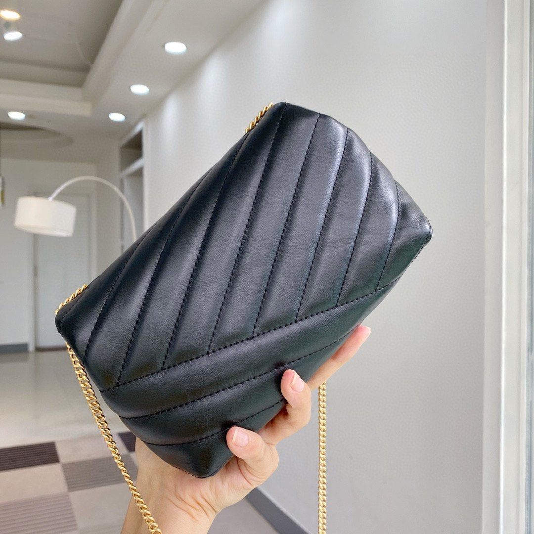 Kira chain quilted leather shoulder bag clearance