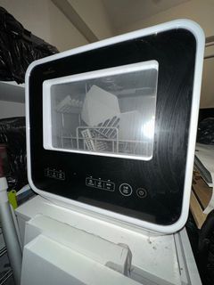 Toshiba countertop dishwashing machine