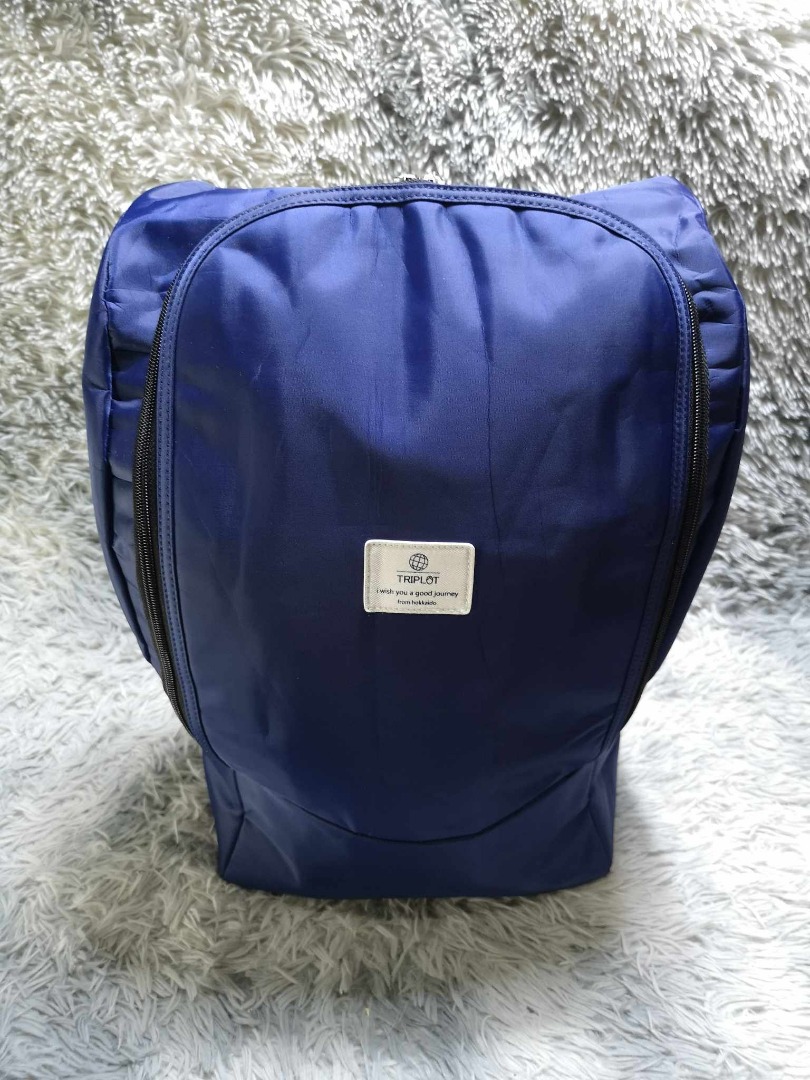 Triplot Navy Blue Insulated Backpack Bag on Carousell