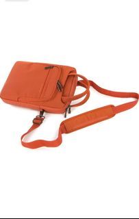 Tucano Laptop 11” Bag / Tas Laptop Macbook