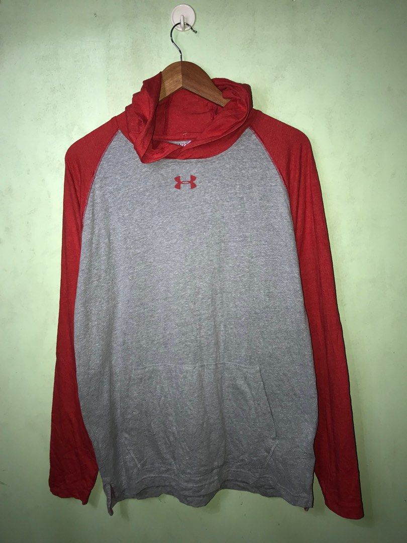 UNDER ARMOUR HOODIE