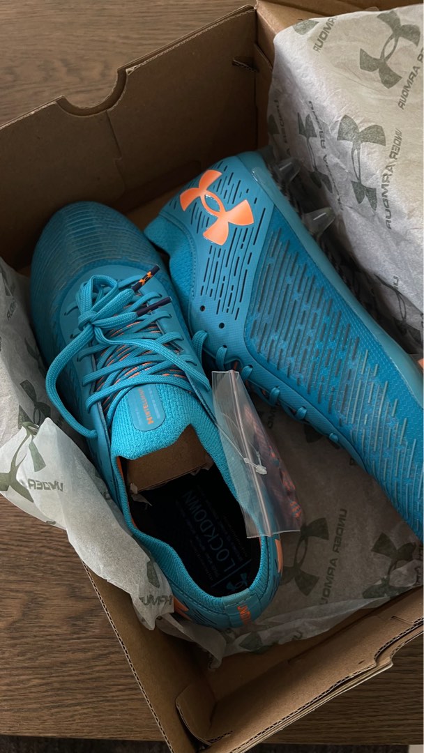 Under armour shadow top