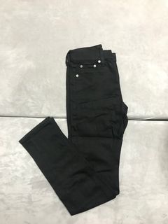Uniqlo Black Jeans +J Selvedge Slim Fit