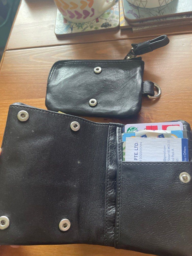 Used ALL SAINTS leafher wallet no nego