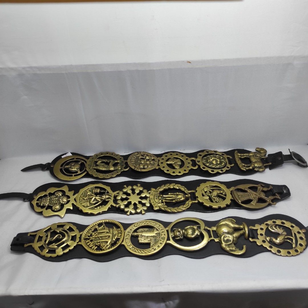 Vintage brass horse bridle medallion 6pcs with leather from the UK