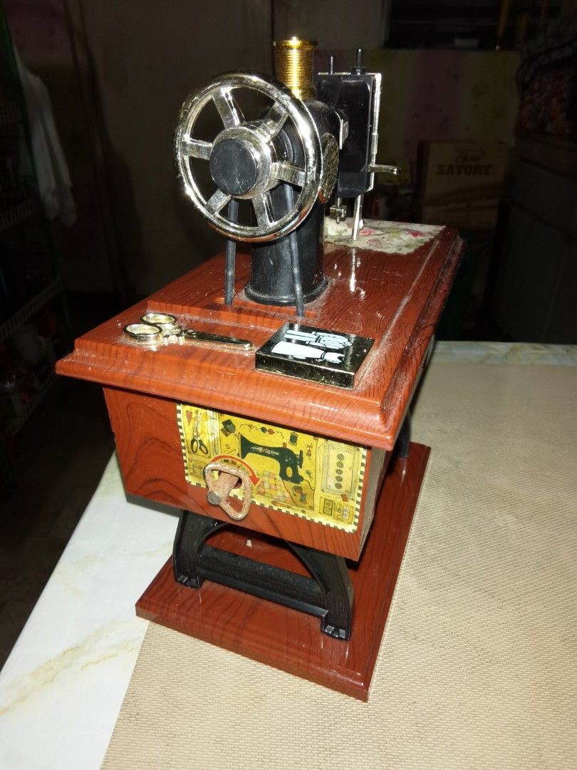Vintage Sewing Machine Music Box on Carousell