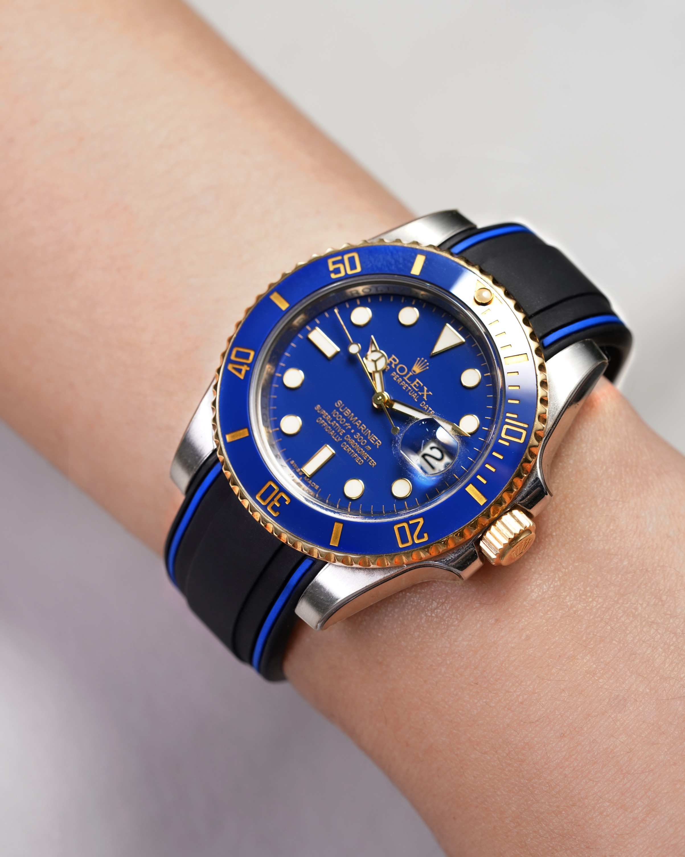 Rolex submariner rubber strap discount price