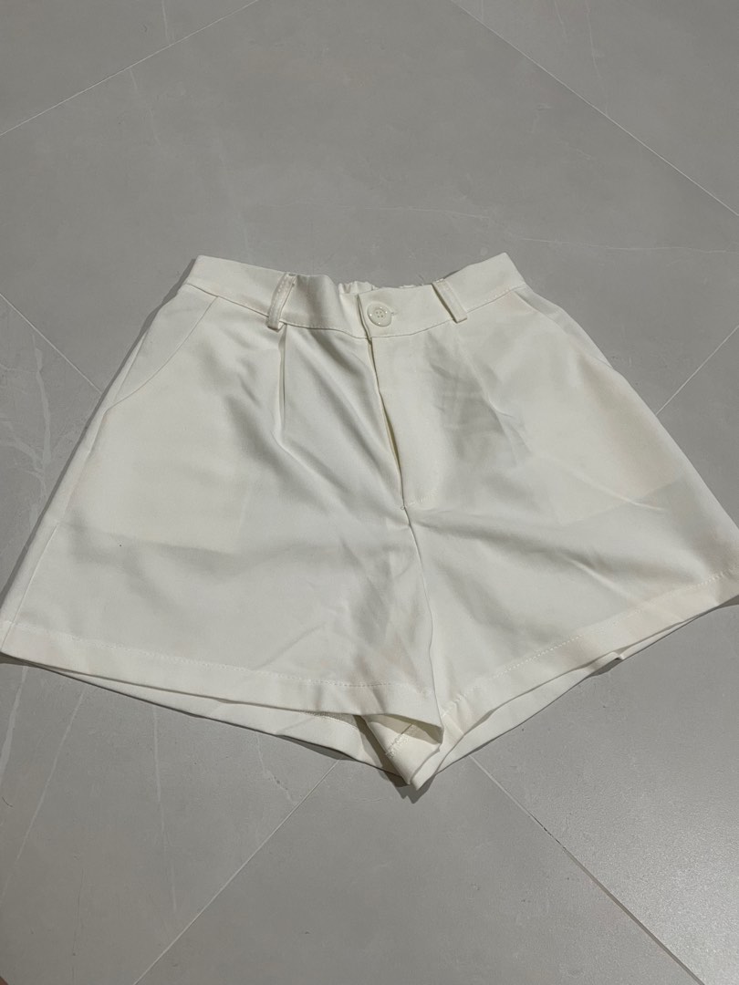 White tailored shorts