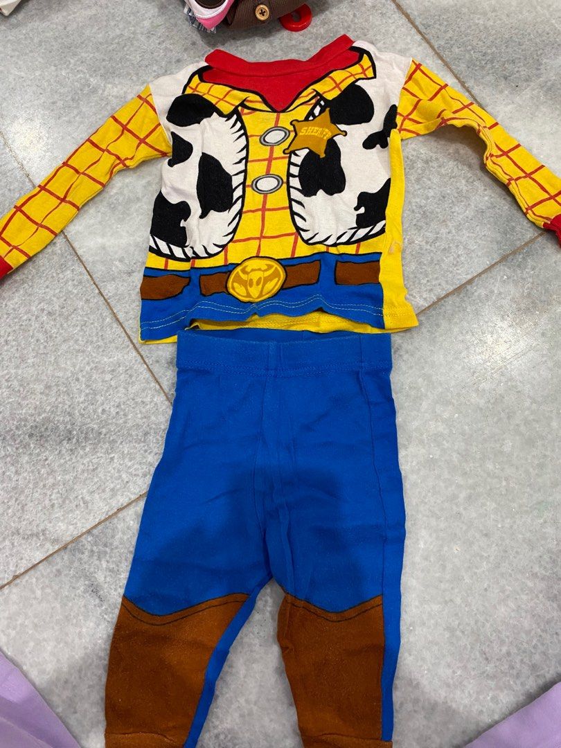 Woody sleepsuit 12 m Bayi Anak Baju Bayi di Carousell