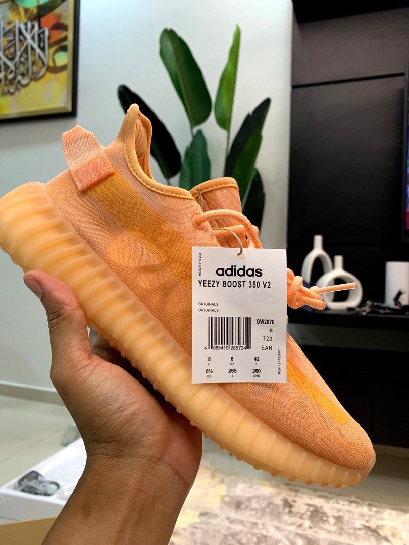 Clay yeezy on feet best sale