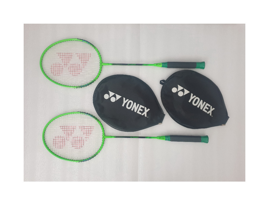 Yonex Badminton Racket B4000, 1 Pair With Protective Head Covers 50