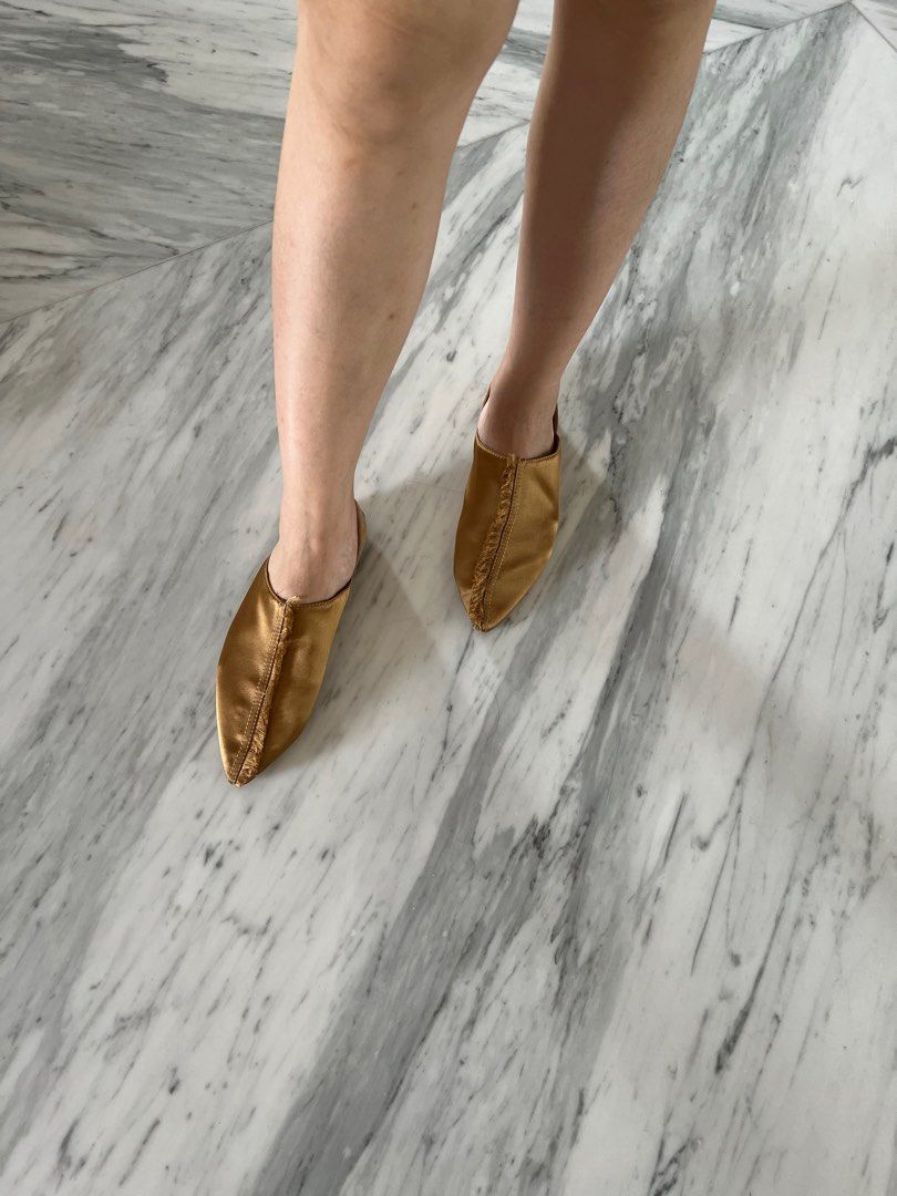 Zara deals mustard mules
