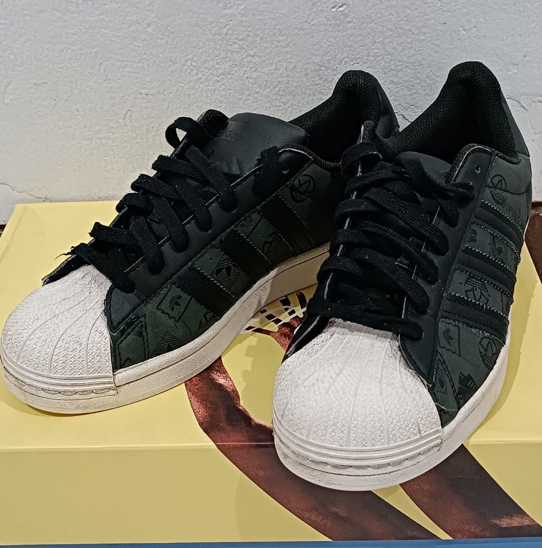 Adidas Samba, Fesyen Pria, Sepatu , Sneakers Di Carousell