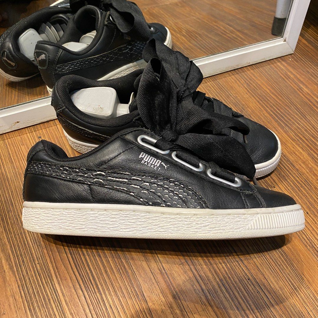 Adidas store basket heart