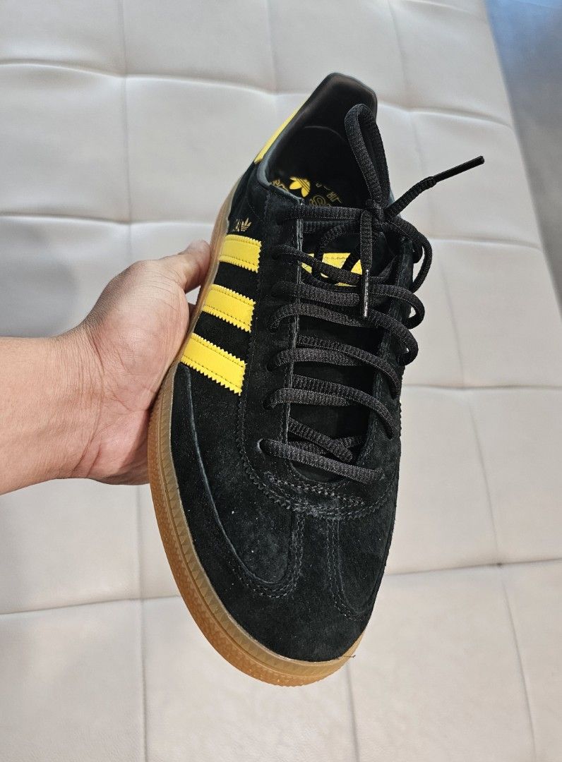 Adidas spezial discount black and yellow