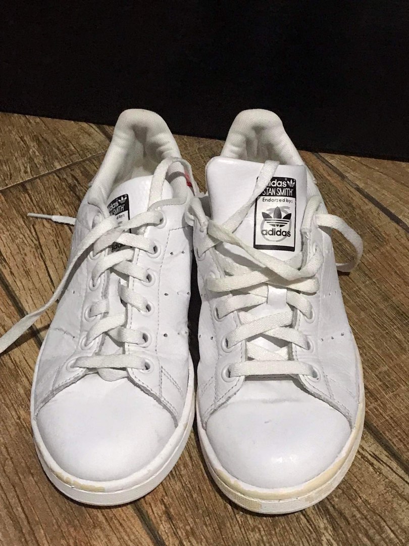 stan smith nere con fiori