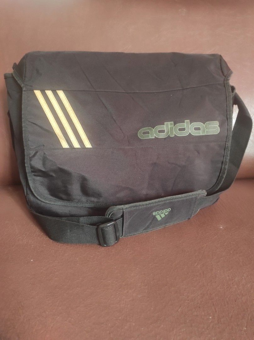 ADIDAS tas selempang kerja laptop, Fesyen Pria, Tas & Dompet , Tas
