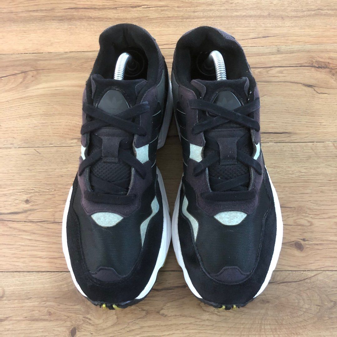 Adidas yung 96 vs m2k on sale tekno
